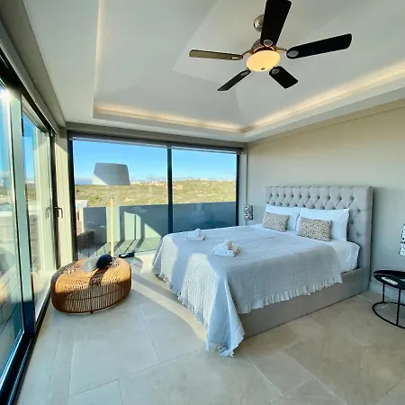 Quinta Dos Caneiros Luxury Ocean Views Walk To Beach *