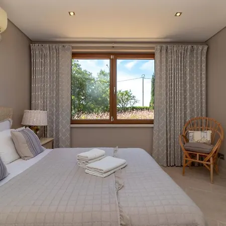 Villa Quinta Dos Caneiros Luxury Ocean Views Walk To Beach *